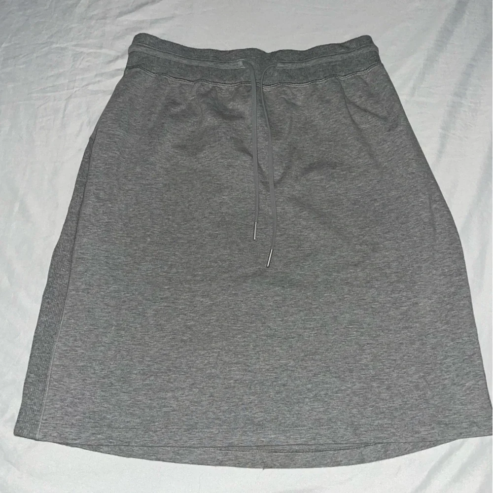 Lululemon Start Anew Skirt - Picture 5 of 11